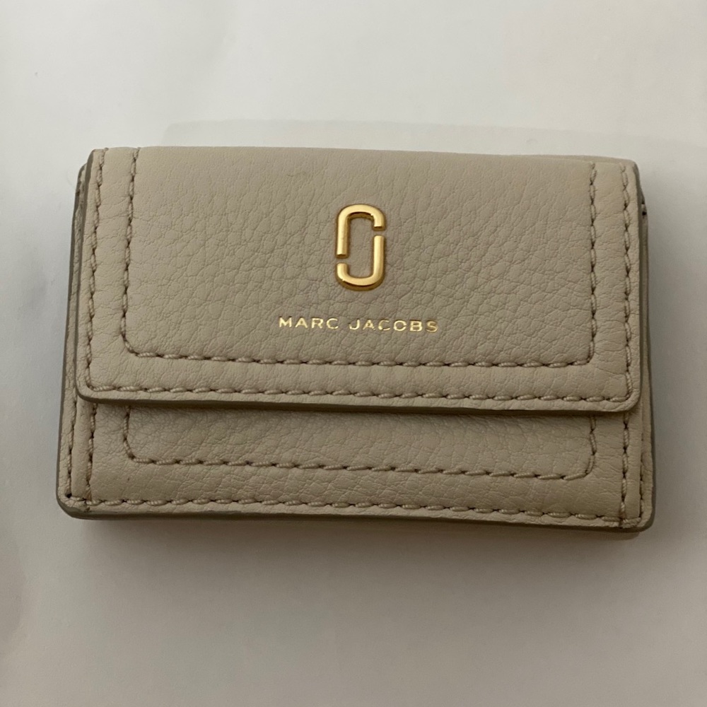 Marc jacobs mini trifold wallet